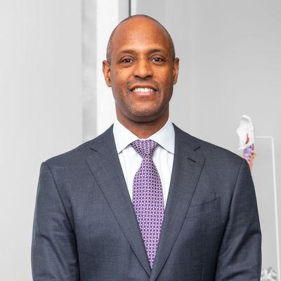 Keith Johnson, MD
   
 SPECIALTIES:
 Sports Medicine, Arthroscopic Joint Surgery,
 Orthopedic Surgery