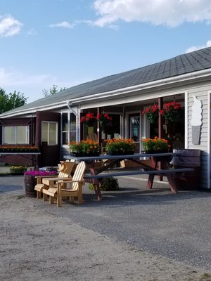 Crestholm Farm Stand & Ice Cream