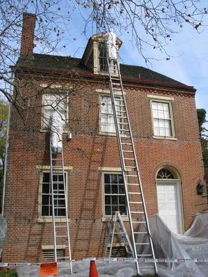 The Glebbe House in New Castle, De. Exterior Renovation Lead Paint