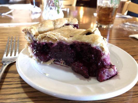 Blackberry pie