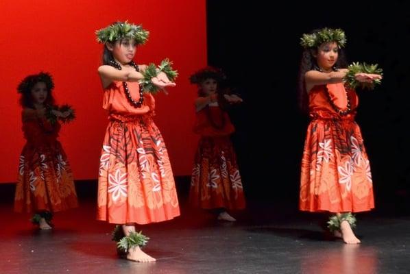 Keiki (Children) Hula Dancers