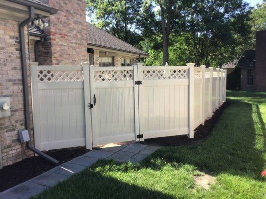 6' lattice top tan pvc with 4' gate