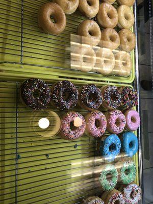 Fresh & Best Donuts