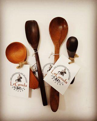 Handcrafted wooden spoons in various size. Made from teak and suar wood