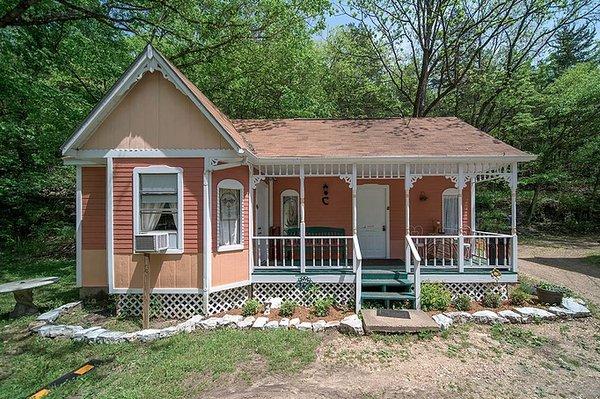 Cottages on Main