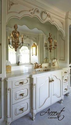 This is a gorgeous vanity we made for one of our lucky clients in Houston!