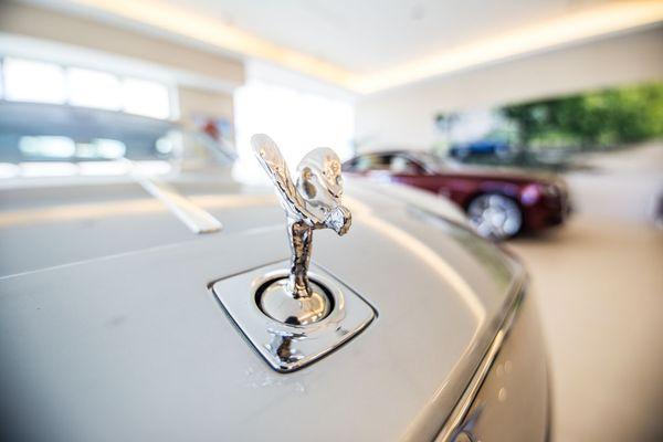 Roll-Royce Motorcars Sterling.  Home for the most luxurious vehicles in the world.  Visit us in Sterling VA