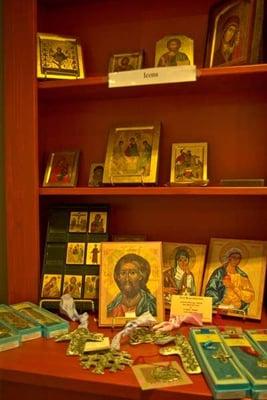 Icons i Saint Mark's Cathedral Book Shop.