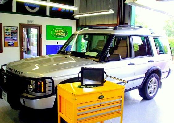 Land Rover Specialist featuring dealer level service.