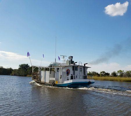 Oyster boat