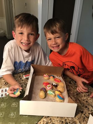 Birthday donut holes- boy and Halloween theme