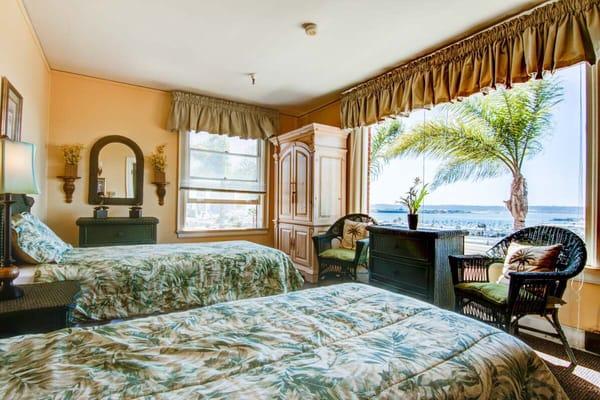 Amazing serenity and view from the beauty parlor bedroom!