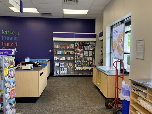 FedEx Office Print & Ship Center