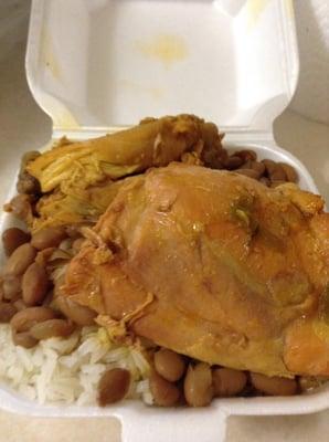 Small chicken with rice and beans