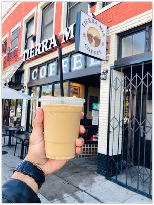 Cold Brew is my love language. So give it to me baby uh huh uh huh. #HandModel #CoffeeTime #Miercoles