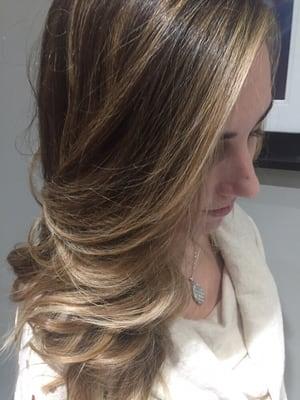 Multi tonal balayage