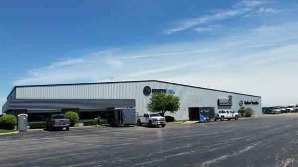 Main Entry: Kriete Truck Center - Sheboygan