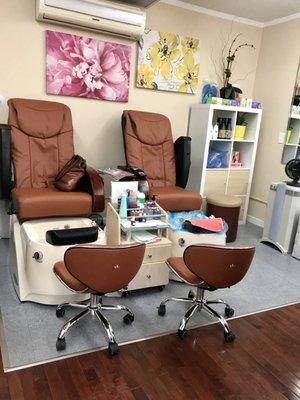 Pedicure station