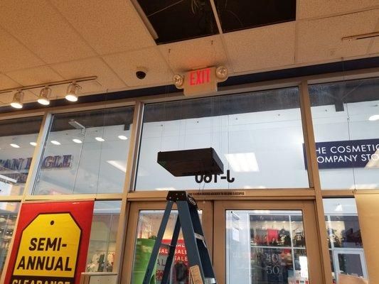 Overhead Anti-Theft Detector Install at a Lids Store