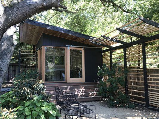 Sebastopol - Modern Studio Shed with granite patio and trellis