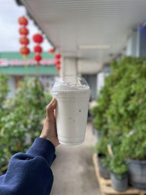 ig: @whatsviveating  |  sinh tố mãng cầu/soursop smoothie