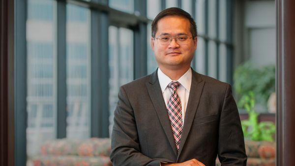 Vinh Duong, Immigration Attorney | Waller Lansden Dortch & Davis, LLP | Nashville, Tennessee