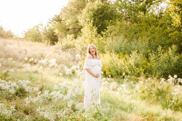 gorgeous maternity session in Plano, Texas