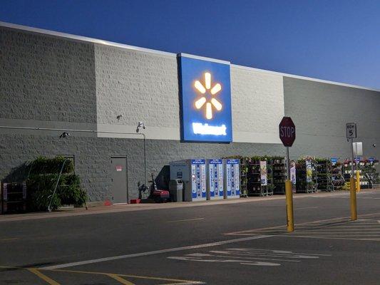 Walmart Supercenter, Rogers