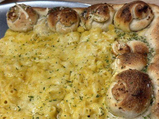 Grandmas Garlic Knot Crust Vegan Mac &Cheese Pie