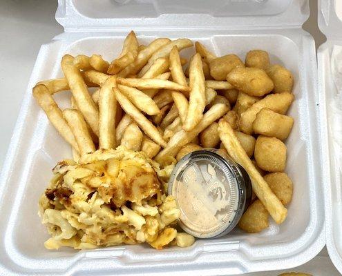 (Food truck) Sides - French Fries, Macaroni and Cheese & Cheese Curds!