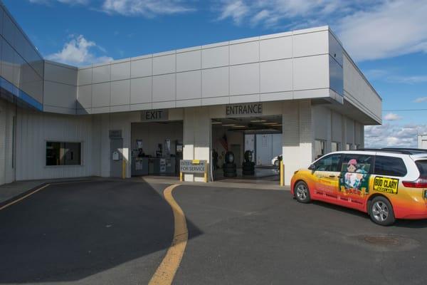 Bud Clary Chevrolet of Moses Lake service entrance