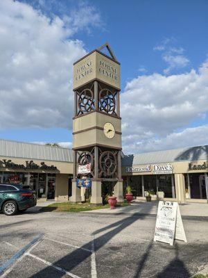 South Cape Town Center, Cape Coral