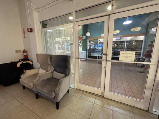 View of the front door (across from the dole cannery mart)