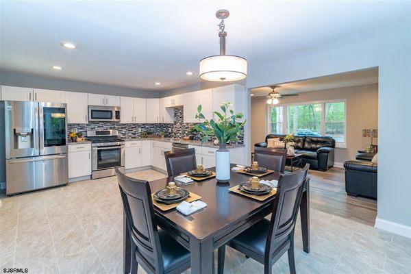 Dining Room & Kitchen Staging in Egg Harbor Township