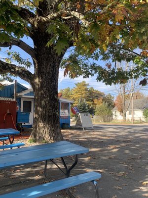 Best burger in Goffstown.  Perfect location if you are riding your bike at the Goffstown Rail path and you need to a lunch break.