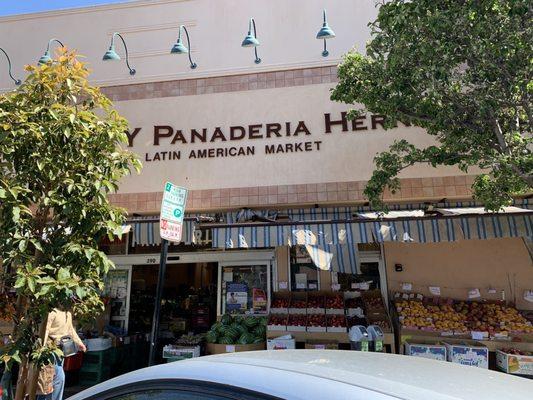 Panaderia Y Mercado Hernandez