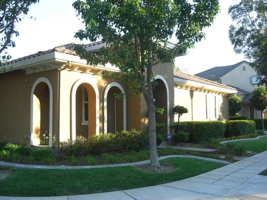 3BR 2BA in gorgeous Mountain House Community...$1367 sqft market value priced @ $324k!