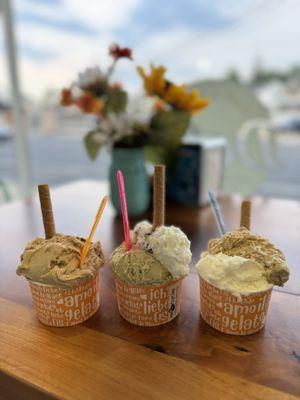 Coffee, pistachio with stratciatella, coconut with biscotti