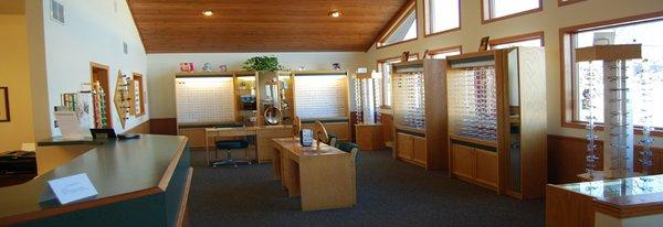 Enjoy the comfortable atmosphere in our office as you choose the perfect combination of frame and lenses.