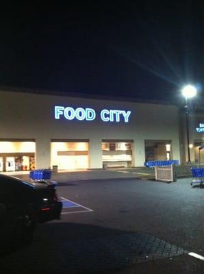 Food City sign at night.