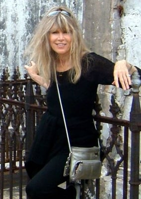 Photo of Julie P.