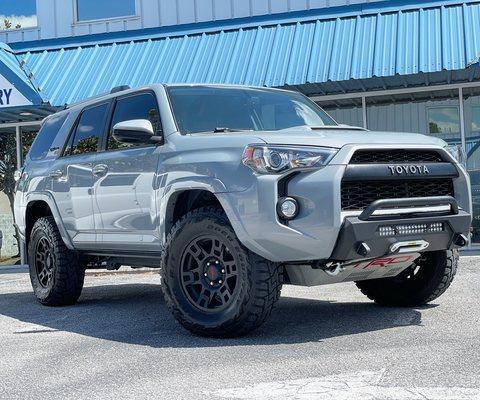 Toyota 4Runner-leveled-tires-bumper with winch and light bar.