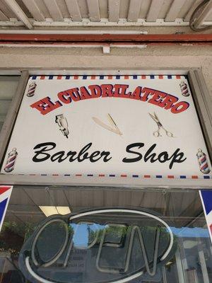 El Cuadrilatero Barber Shop