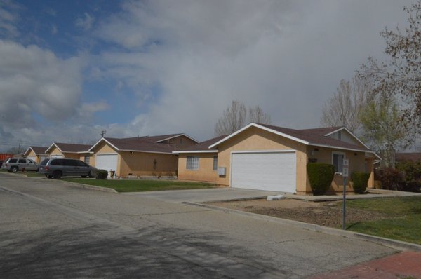 Palmdale 4plex