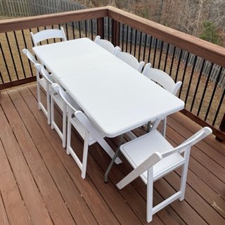 6' Banquet Table with 8 chairs