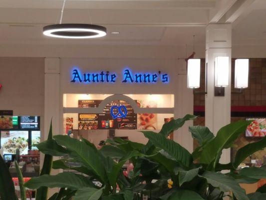 I don't have an auntie named Anne? Quick! Shut down the mall!