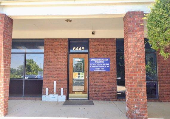 Pediatrician in Garland, TX. Storefront