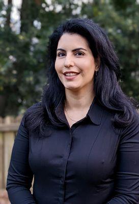 Dr. Avina Adamiyat