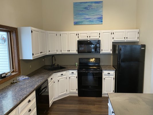 Cabinets refinish paint