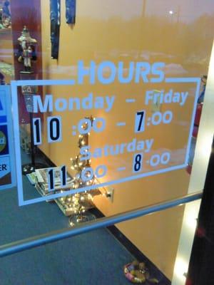 Tienda Esoterica, Dec 2010. Hours: Mon-Fri 10am - 7pm. Sat 11am - 8pm.